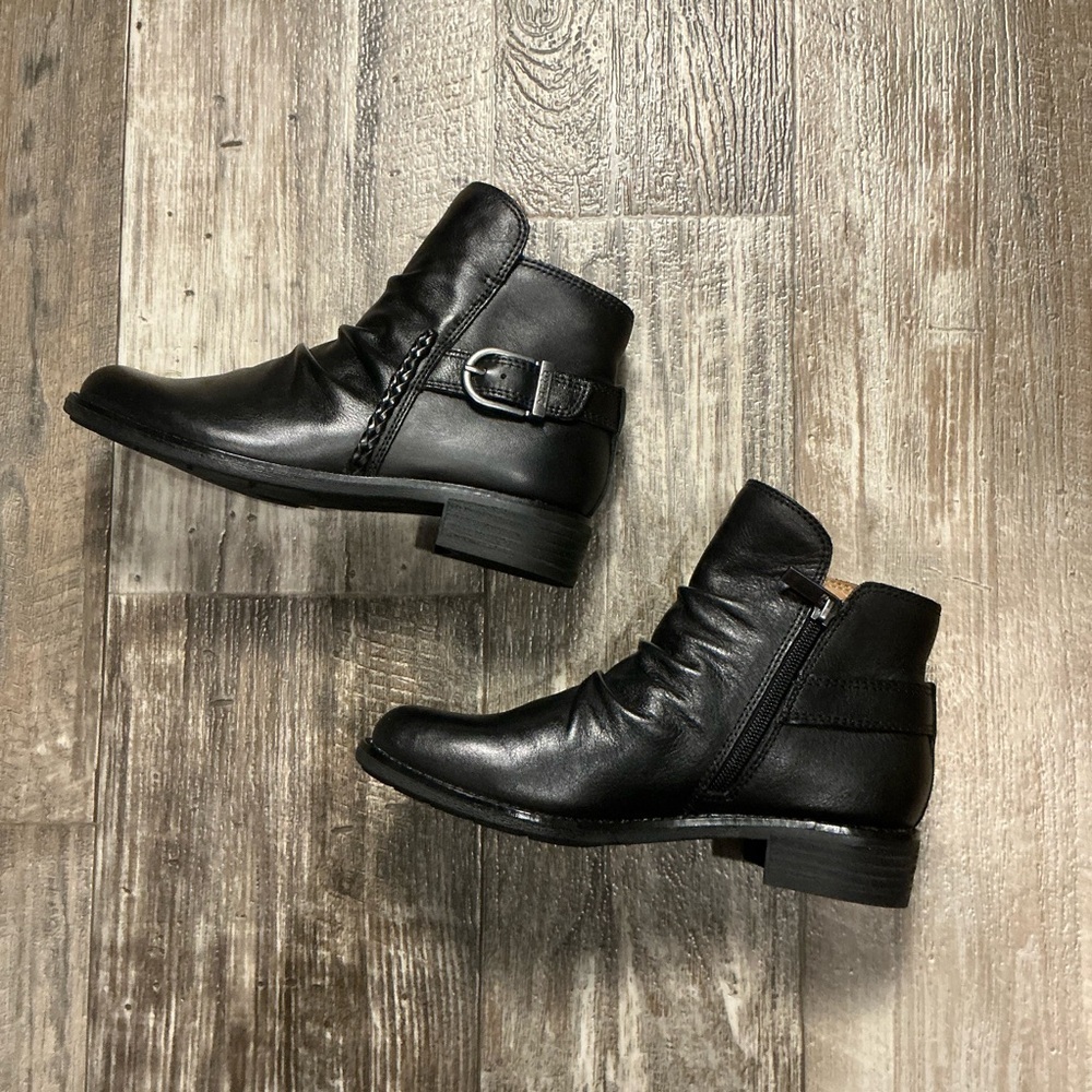 Earth Black Ankle Booties with Buckle Detail Size 6 - Picture 8 of 12